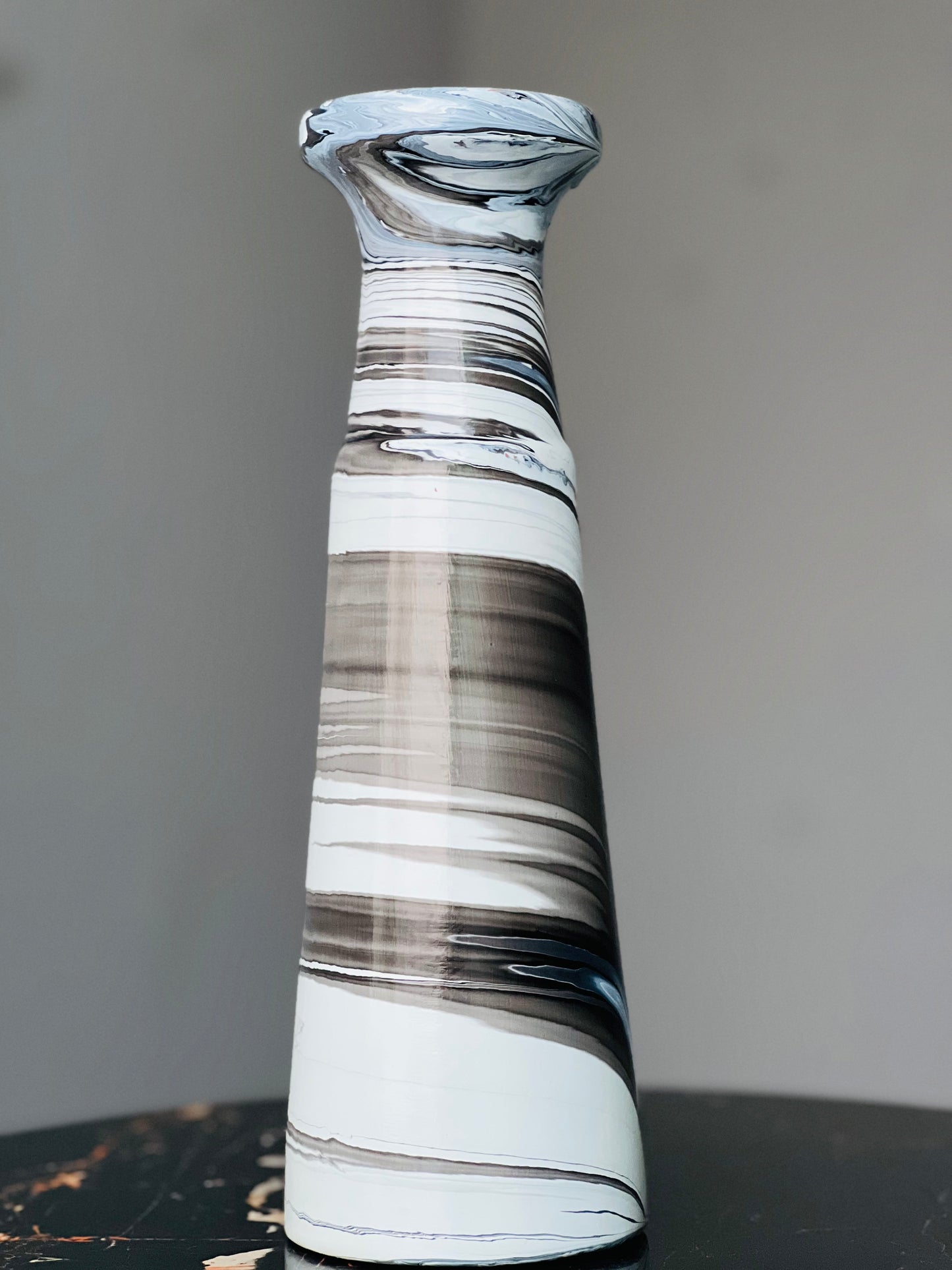 Minimalist Black & White Swirl Vase – Modern Handmade Home Accent